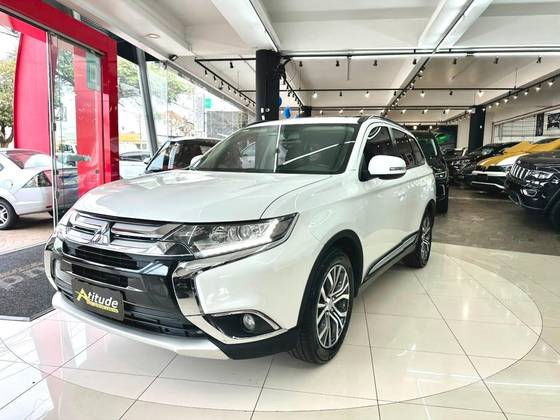 MITSUBISHI OUTLANDER 2.0 16V GASOLINA 4P AUTOMÁTICO MITSUBISHI OUTLANDER 2.0 16V GASOLINA 4P AUTOMÁTICO